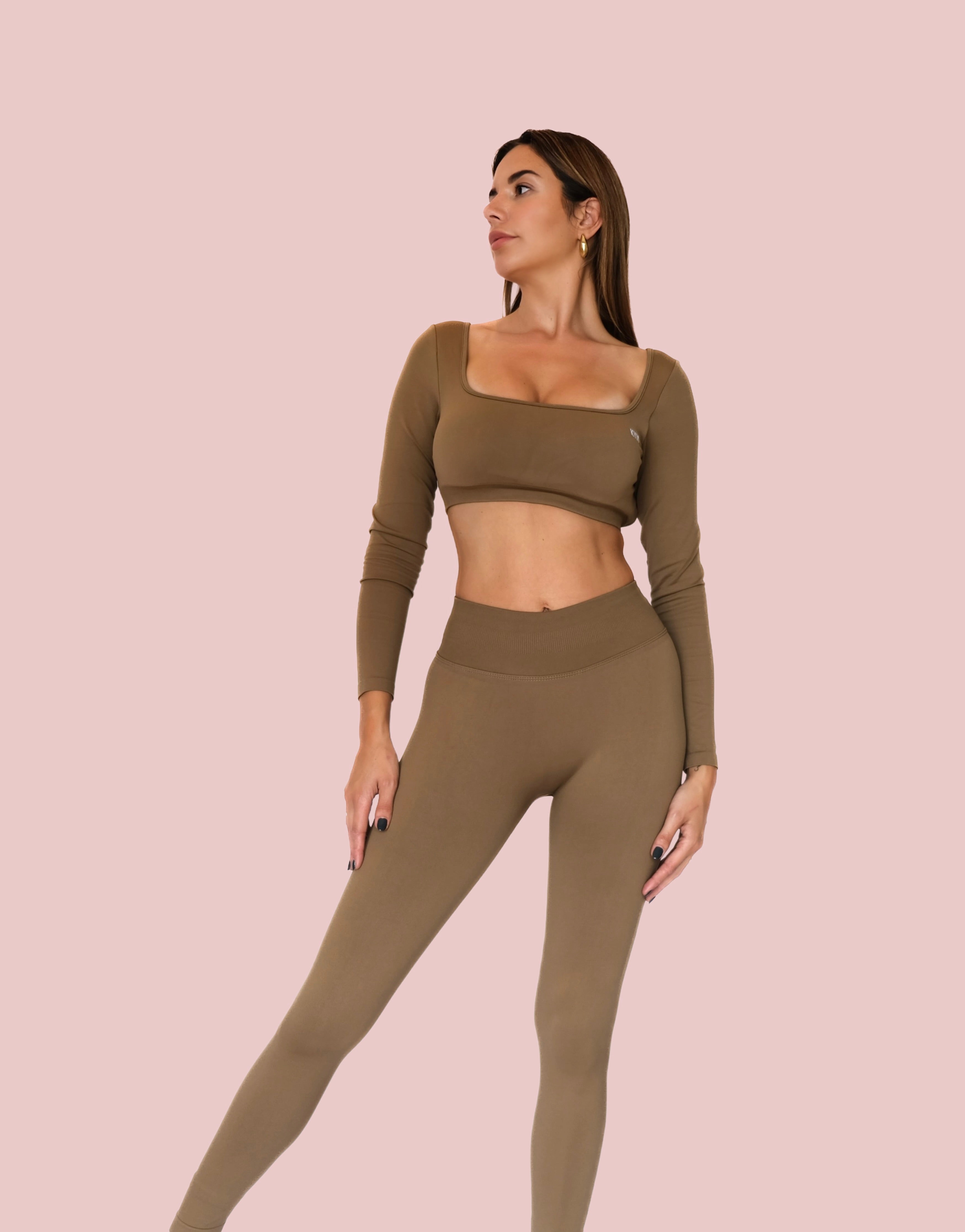 Ξώπλατο τοπ με ενίσχυση στήθους 0014