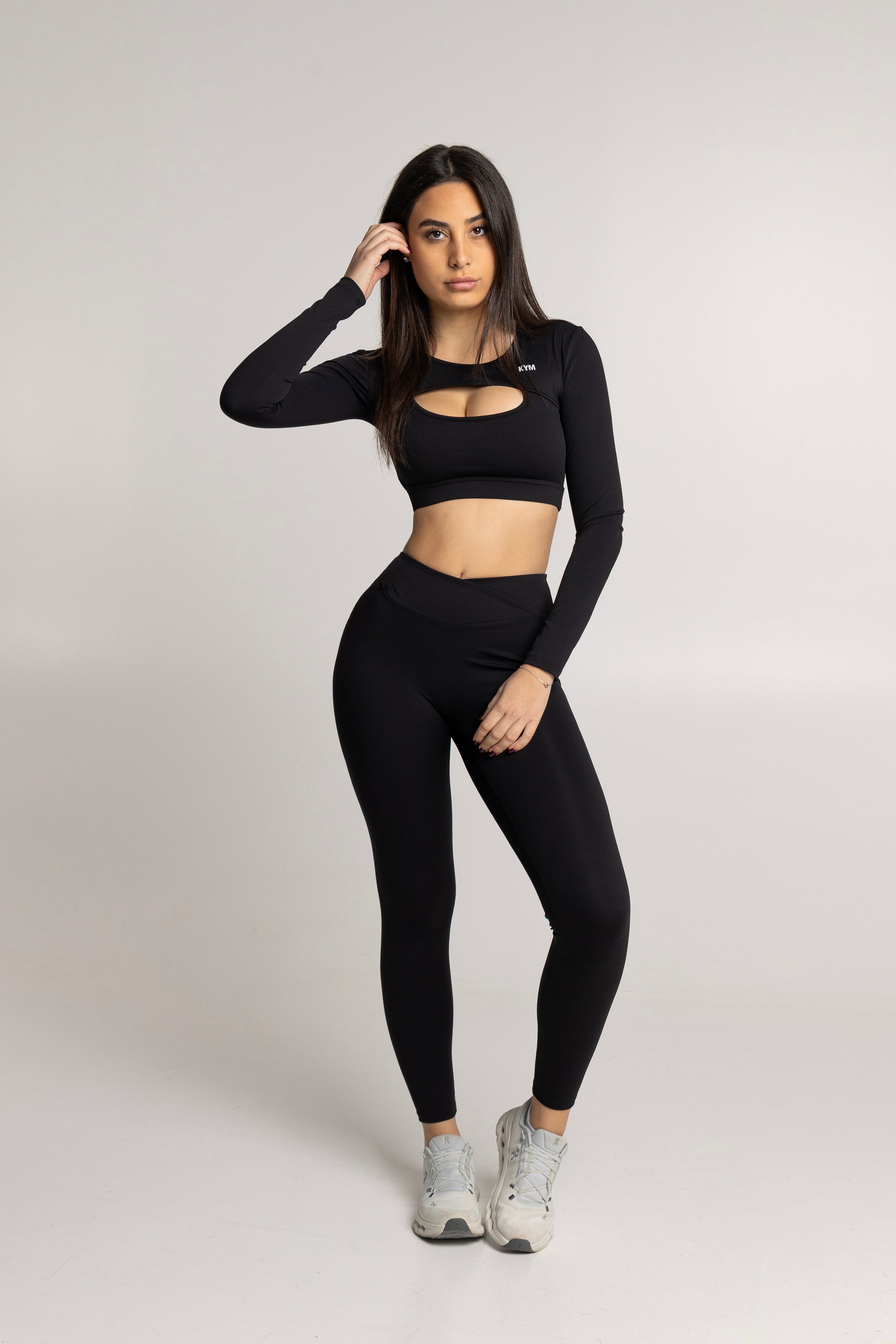 Μαύρο Μακρυμάνικο Τοπ με Ενίσχυση - 0117