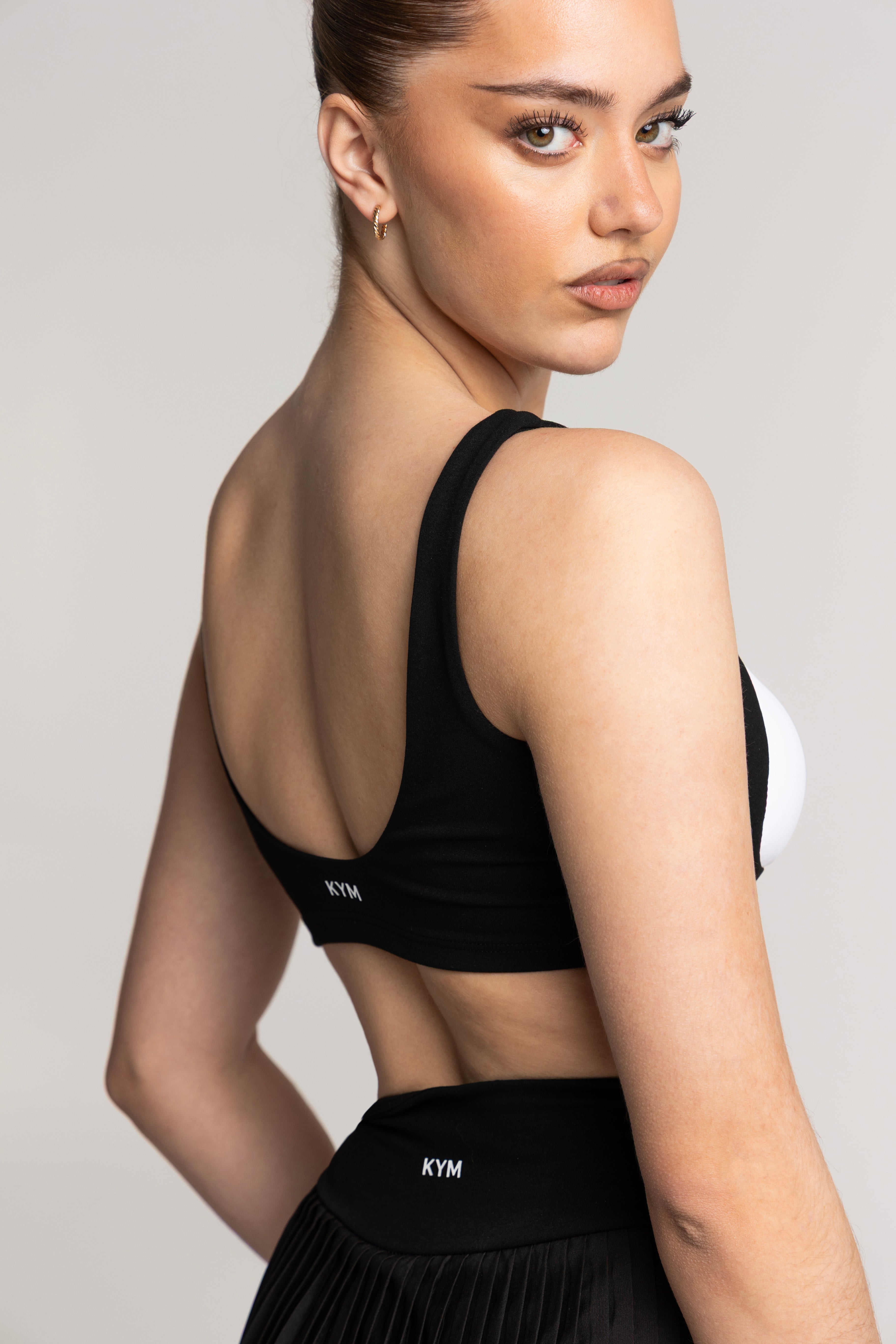 Μαύρο-Άσπρο Αθλητικό Τοπ με Διπλό Χρώμα - SPB6538