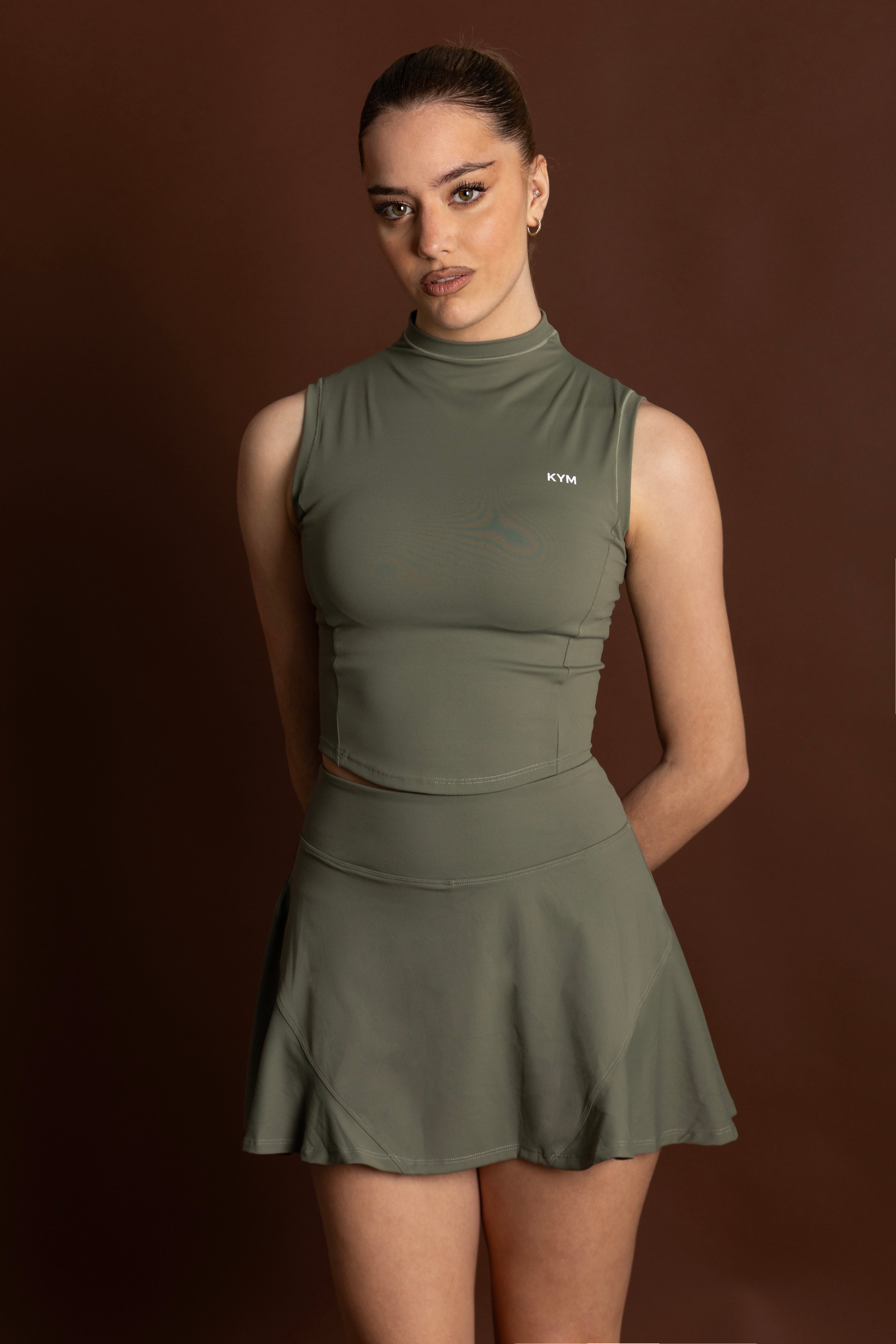 Αμάνικο Τοπ με Ψηλό Λαιμό Χρώμα Κυπαρίσσι - sptz8661